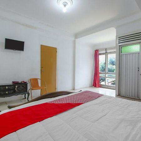 Oyo 3242 Penginapan Saa'Ada Syariah Pagaralam Ngoại thất bức ảnh